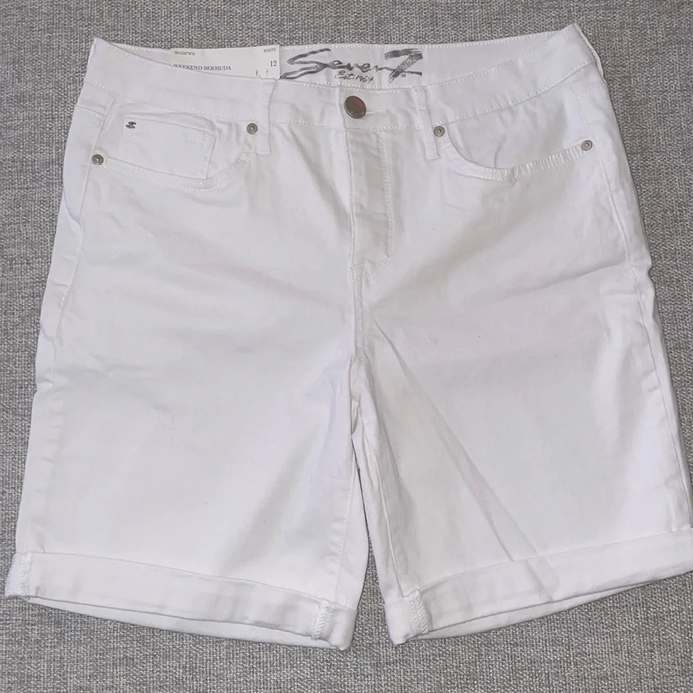 Brand New with Tag Seven7 Weekend Bermuda size 14 - Picture 2 of 5